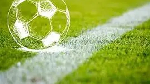 陈晓灿室内吸烟欢笑，醉态十足被搀扶离去